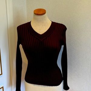 V neck sweater great Quality